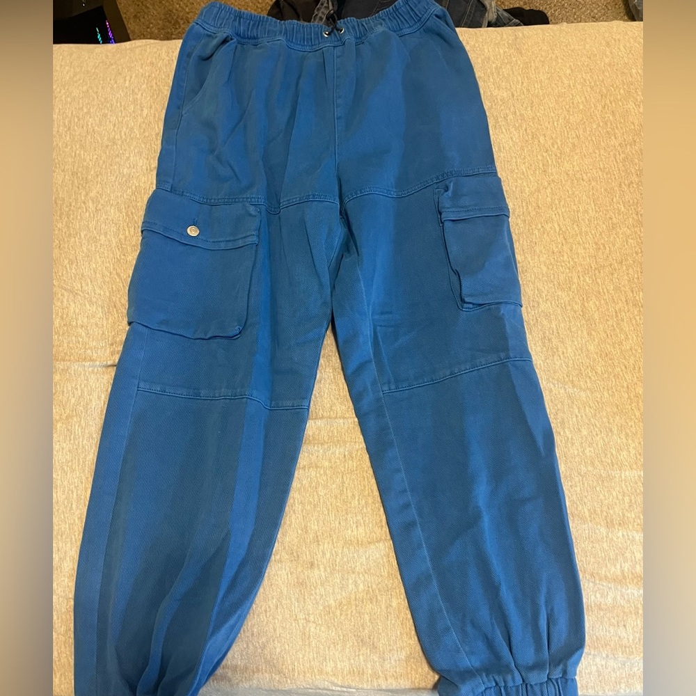 blue cargo sweatpants